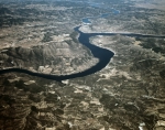 ｜フラガの南を流れるエブロ川