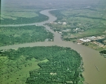 ｜バンコク近くのチャオプラヤー川の支流