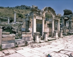 ｜エフェソス遺跡、クレテス通りのハドリアヌス神殿