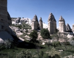 ｜ギョレメの「妖精の煙突」と呼ばれる岩（カッパドキアの岩石遺跡）