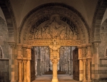 ｜サント＝マドレーヌ大聖堂のティンパヌム「使徒に伝道を命ずるキリスト」