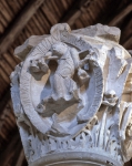｜クリュニー修道院の内陣の柱頭「グレゴリアン・チャントの最初の4音と第4音：チリンチリン鳴る音」