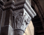 ｜サント＝マドレーヌ大聖堂の内部側廊の柱頭「狩猟の旅から帰還するエサウ」