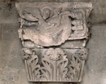 ｜サン・ラザール大聖堂の聖堂僧会堂の内陣旧在の柱頭「眠る三博士への告知」