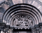STEINBACH Erwin von｜ストラスブール大聖堂の南袖廊扉口ティンパヌム「聖母の死」