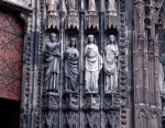 STEINBACH Erwin von｜ストラスブール大聖堂の西正面扉口の人像円柱