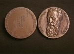 ｜レントゲンに授与された第1回ノーベル物理学賞のメダル、1901年