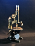 ｜エールリヒが研究に使用した顕微鏡